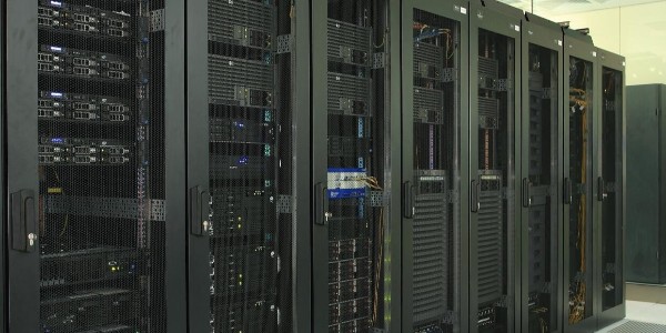 庫房環境監控系統設計與實現